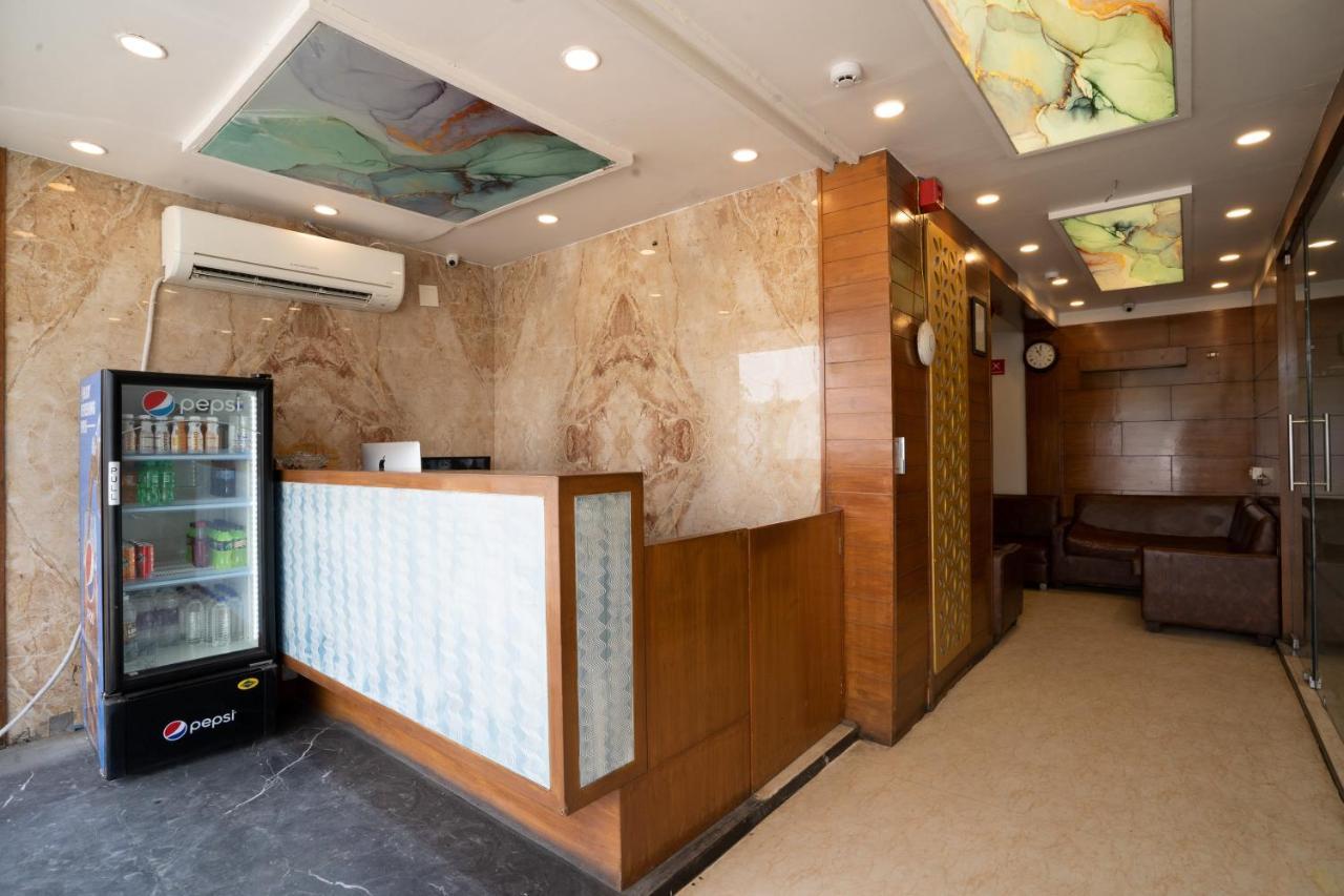 Hotel Kyra Airport 아흐메다바드 외부 사진