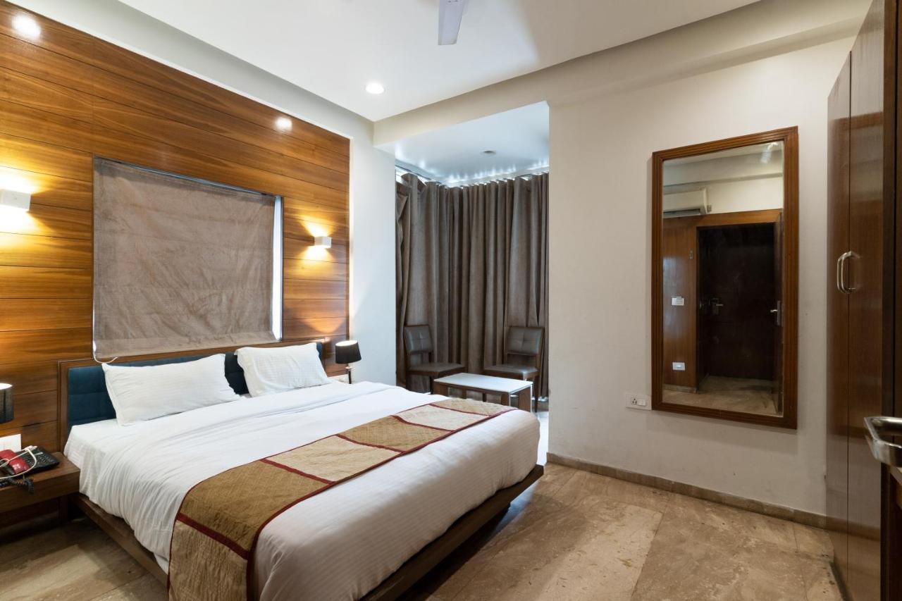 Hotel Kyra Airport 아흐메다바드 외부 사진