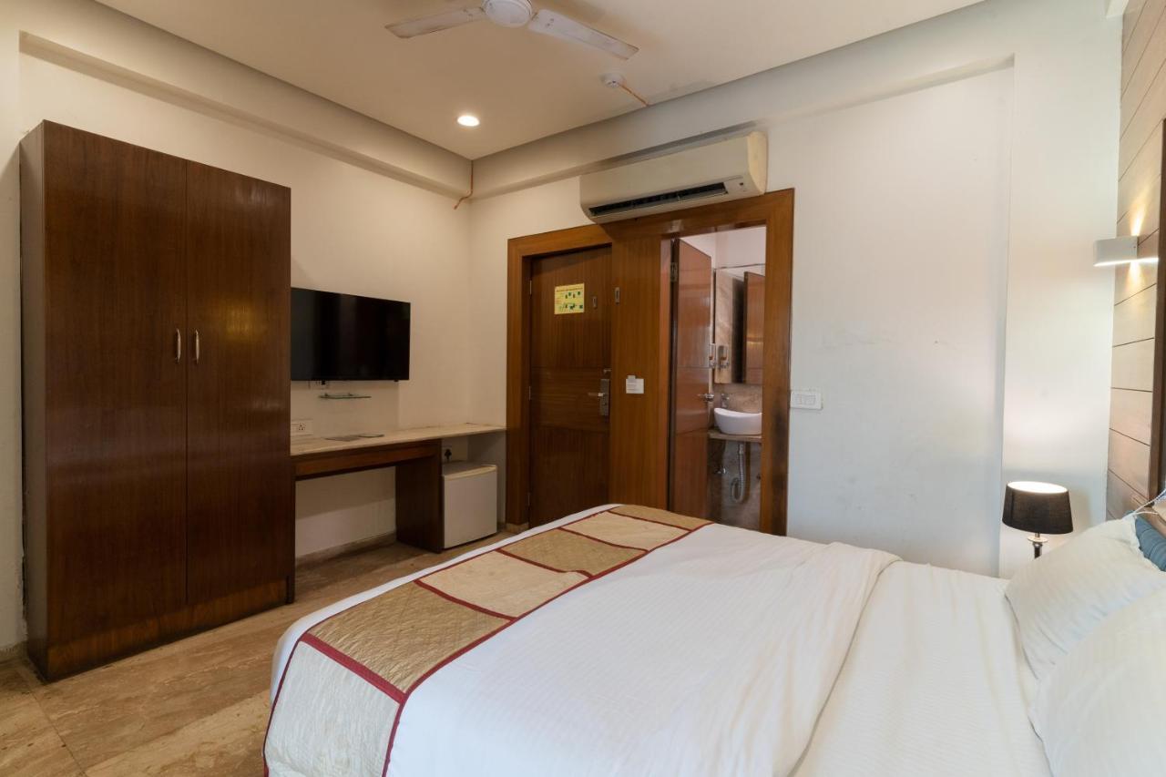 Hotel Kyra Airport 아흐메다바드 외부 사진
